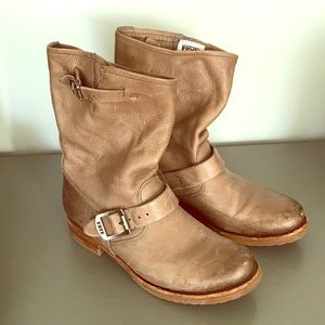 Frye Leather Tan/Grey Boots Size 9